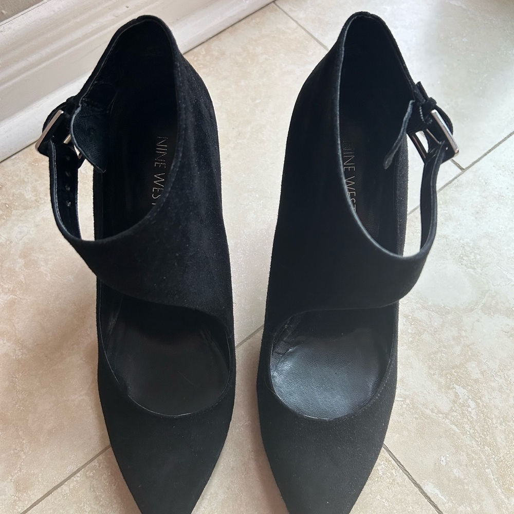 Nine West NWPEPPY Black Suede size 9